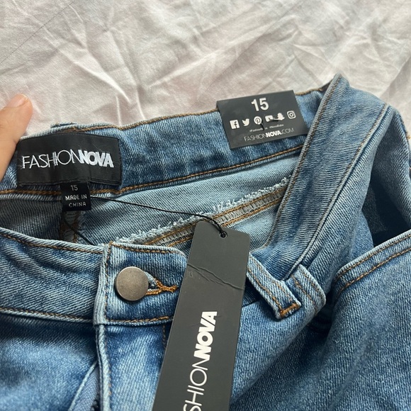Fashion Nova Blue Cargo Jeans - Picture 5 of 5